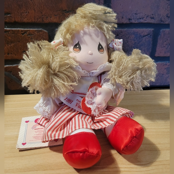 Vintage Precious Moments 1991 Julia Valentine's Day Doll - Picture 1 of 5